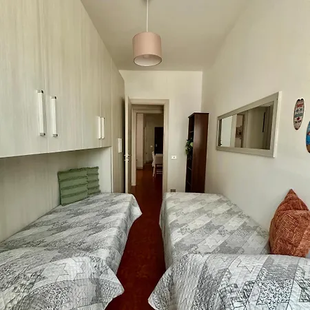 Casa Rosa - *